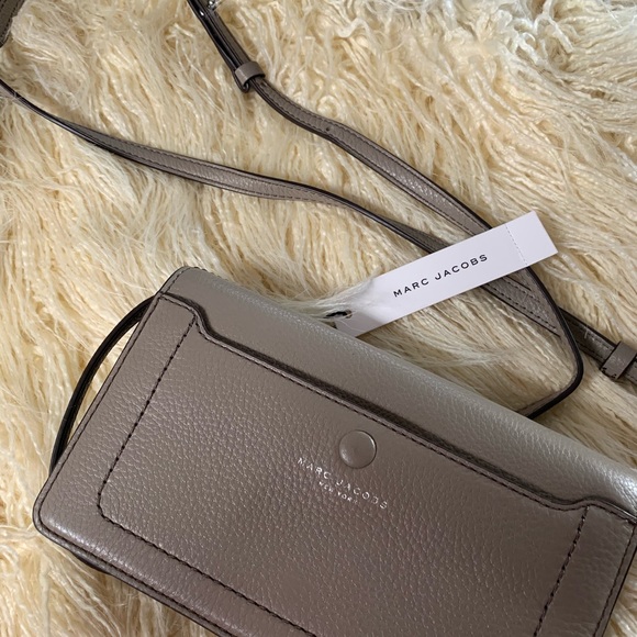 ✨NWT✨Marc Jacobs Continental Crossbody Purse - Picture 2 of 5